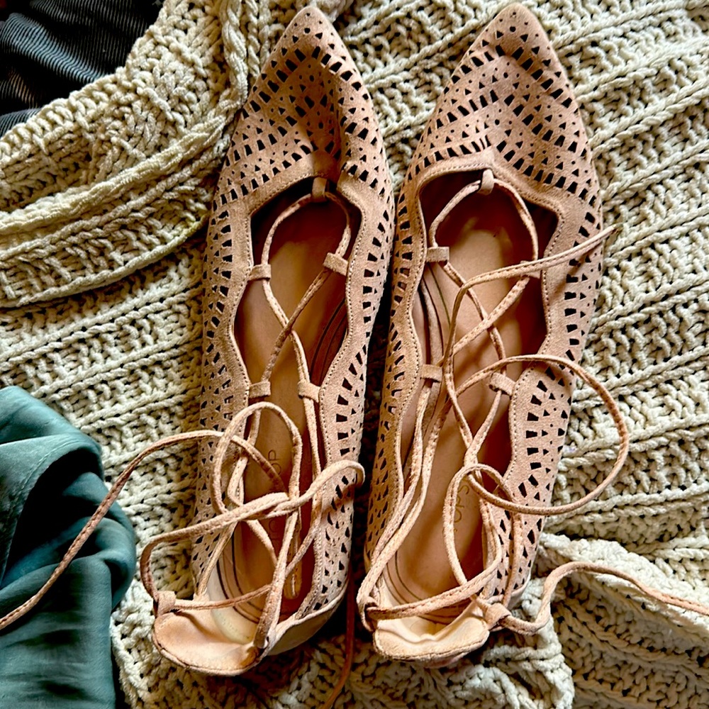 Blush Pink Topshop Ballet Flat Laser Cut Shoes size 8.5/9
